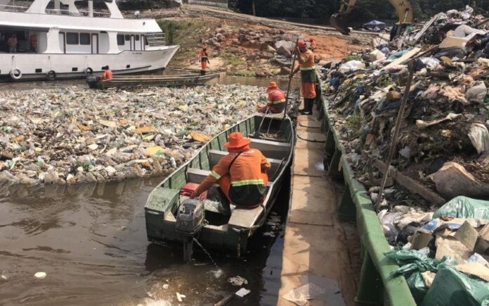Notícias do Amazonas – Prefeitura intensifica limpeza na marina do Davi e Tarumã