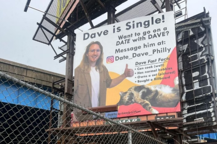 Homem gasta mais de R$ 6 mil em outdoor para encontrar novo amor