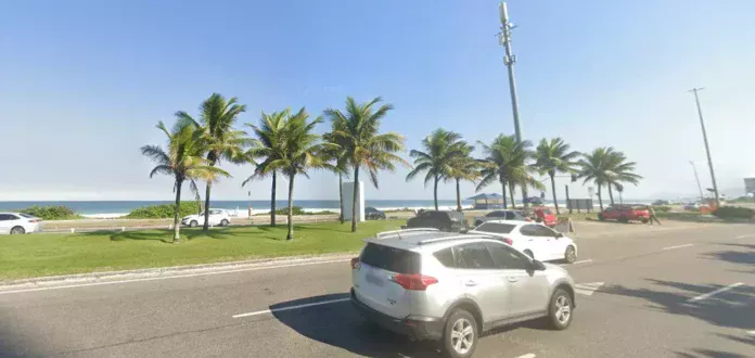 Homem morre afogado após pular no mar para fugir de blitz