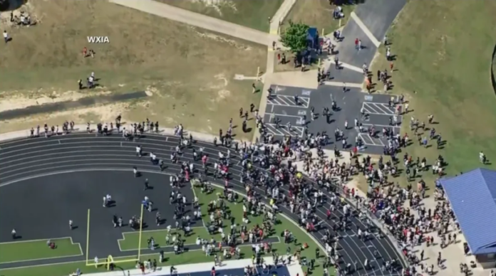 Atentado em escola da Geórgia resulta em 4 mortos e 9 feridos, informa polícia