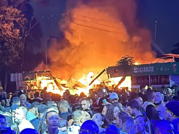 Notícias do Amazonas – Incêndio em praça de alimentação não interrompe show de Thiaguinho