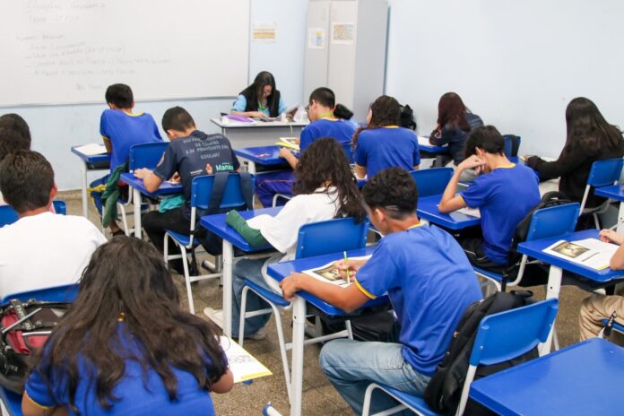 Notícias do Amazonas – Manaus dá início à rematrícula na educação municipal