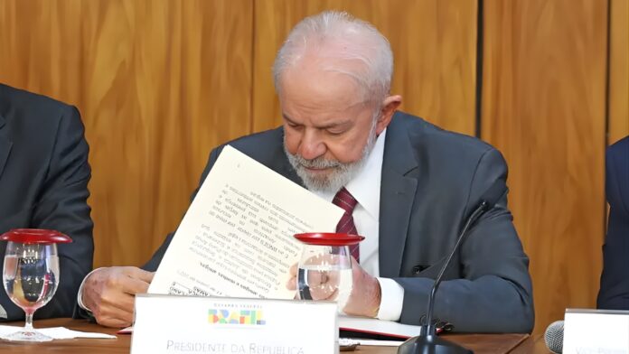 Notícias do Amazonas – Lula aprova aumento de 8% para Judiciário, mas veta reajustes futuros