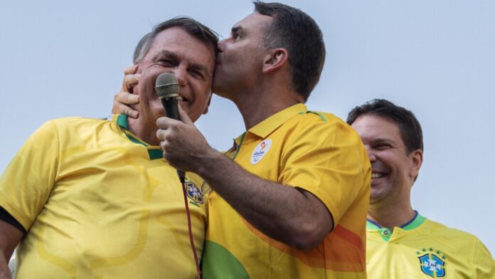Notícias do Amazonas – Carta de Bolsonaro sobre Flávio gera crise no bolsonarismo