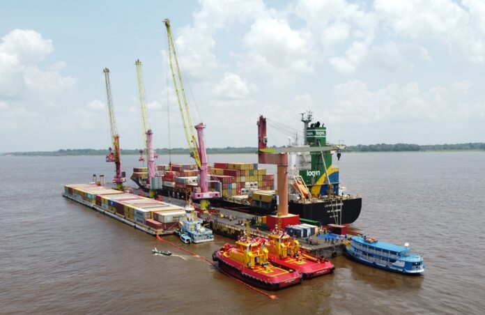 Notícias do Amazonas – Píer flutuante do Chibatão movimenta 11 mil contêineres em um mês