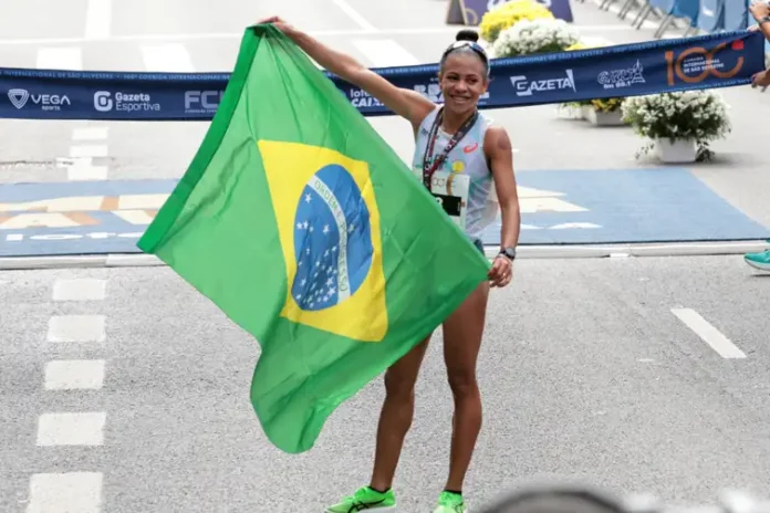 Atleta brasileira Nubia de Oliveira garante terceiro lugar na São Silvestre