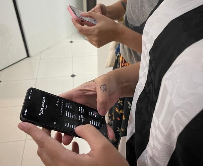 Notícias do Amazonas – Uso excessivo de celulares eleva riscos à saúde ocular