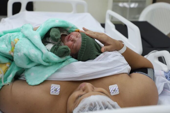 Notícias do Amazonas – Menino Pedro Henrique é o primeiro bebê de 2026 na região