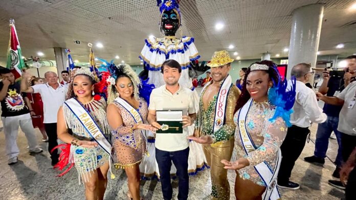 Notícias do Amazonas – Abertura do Carnaval 2026 é marcada pela chegada da Kamélia